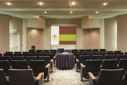 doubletree by hilton denver aurora