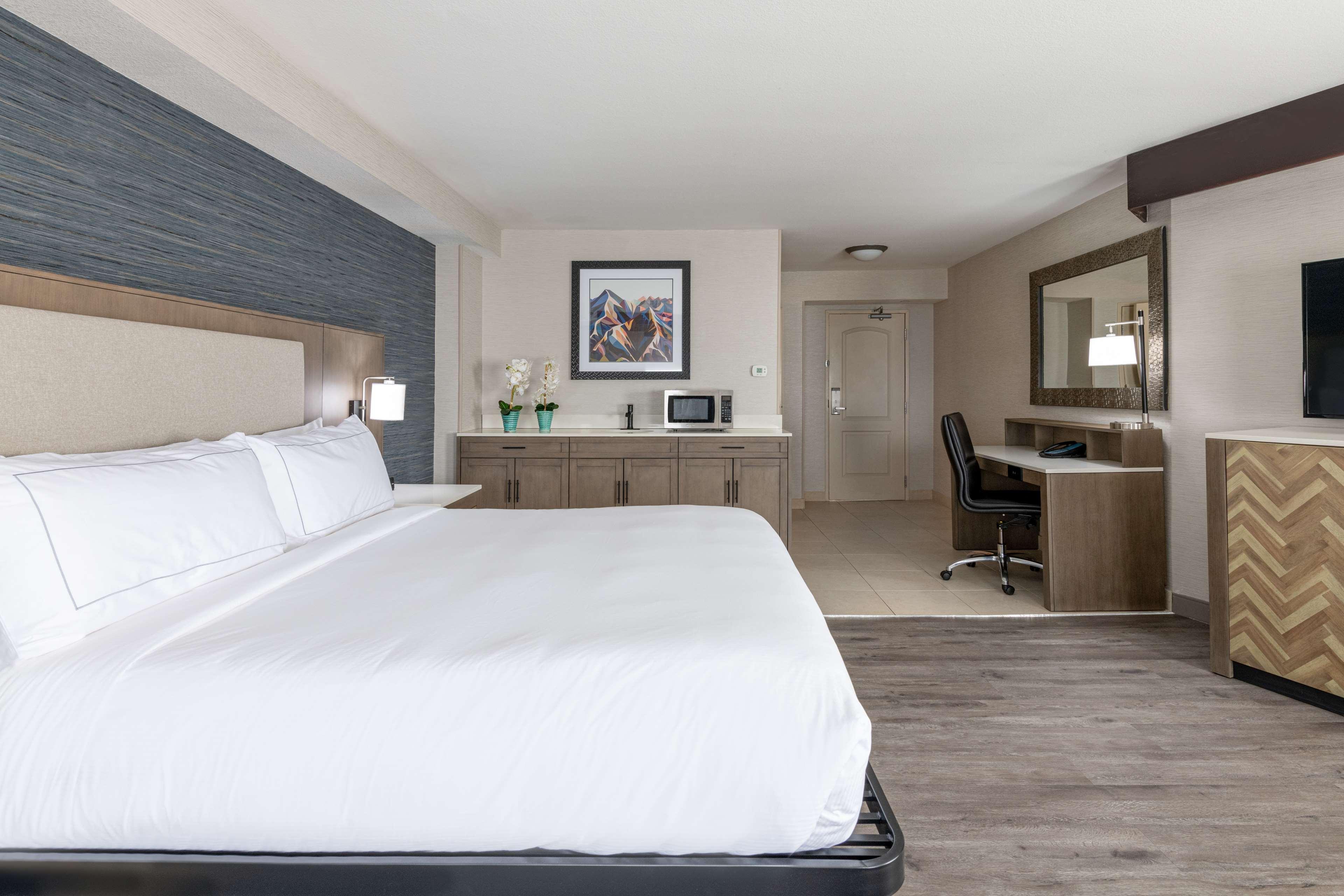 doubletree by hilton denver thornton