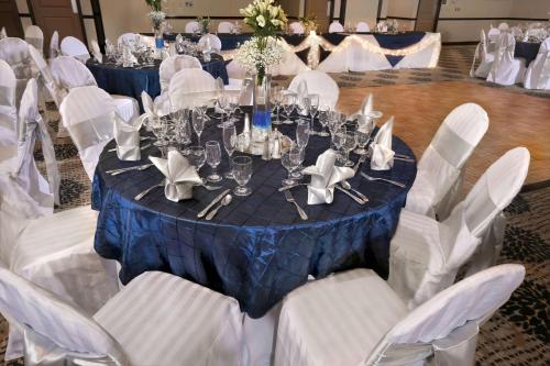 doubletree by hilton denver thornton