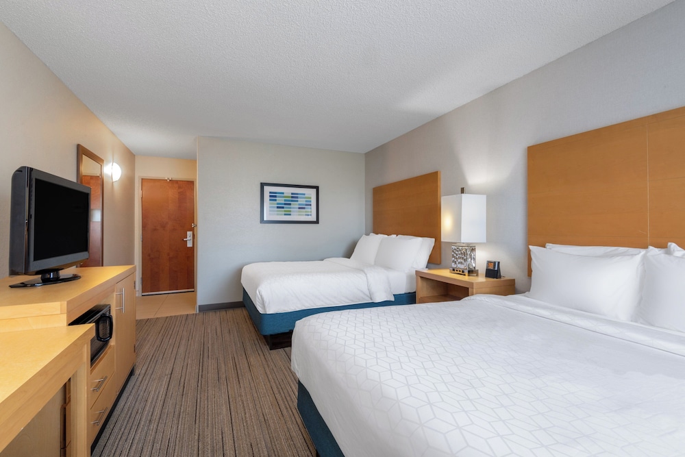 holiday inn express and suites wheat ridge denver west by ihg