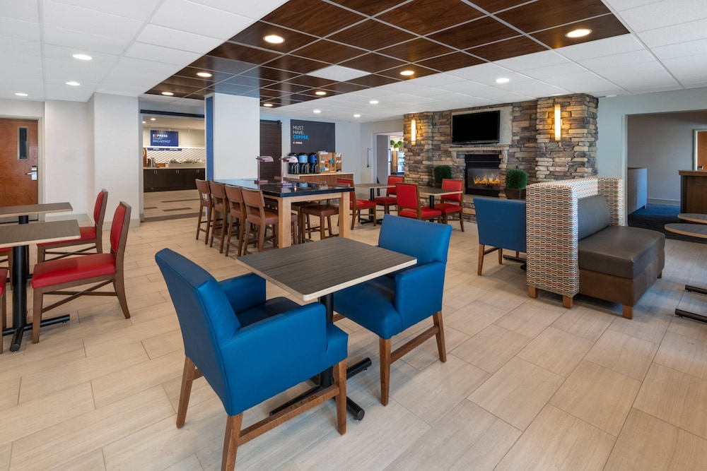 holiday inn express and suites wheat ridge denver west by ihg