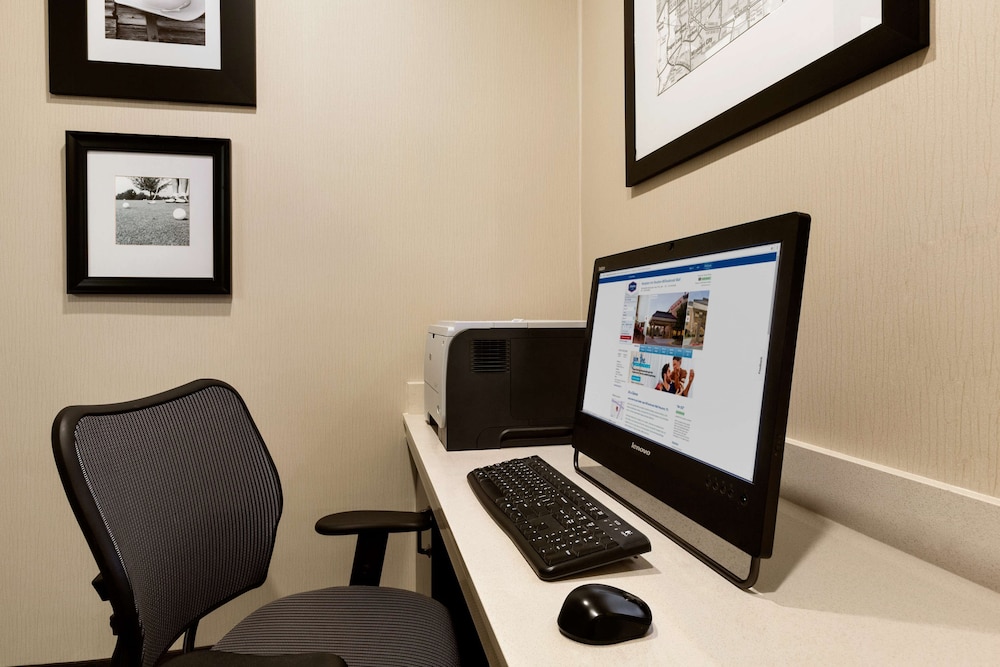 hampton inn houston willowbrook mall