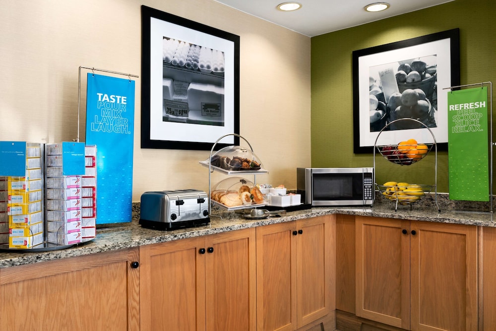 hampton inn houston willowbrook mall