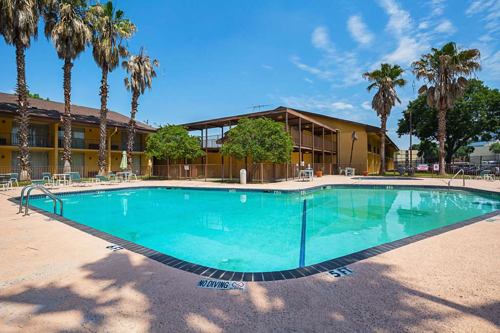 quality inn and suites nrg park medical center