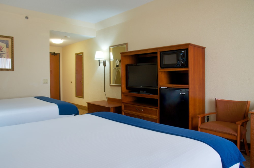 holiday inn express and suites houston memorial park area
