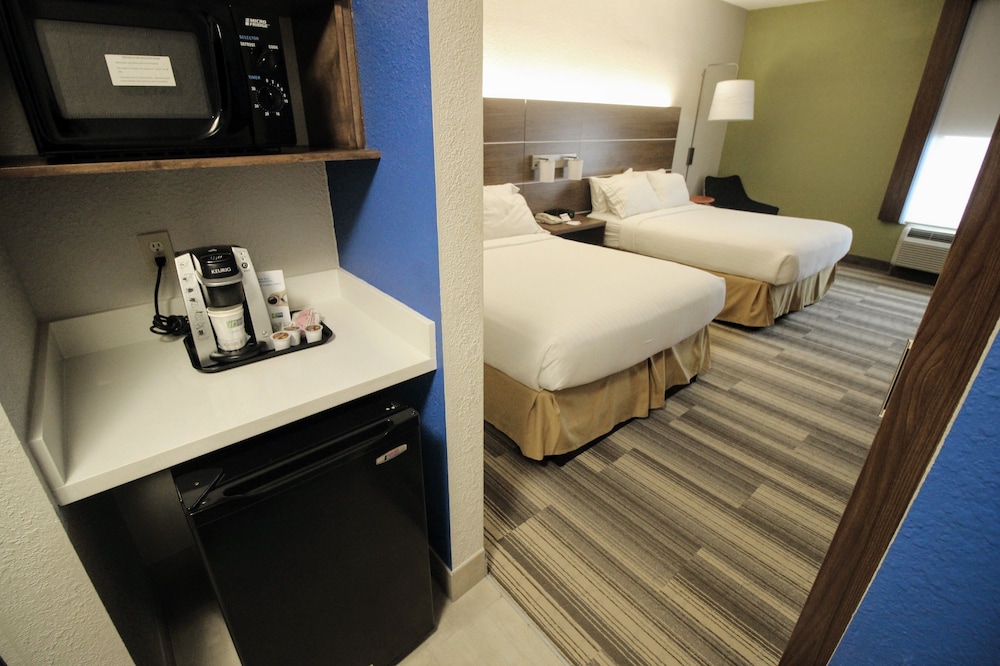 holiday inn express and suites houston memorial park area