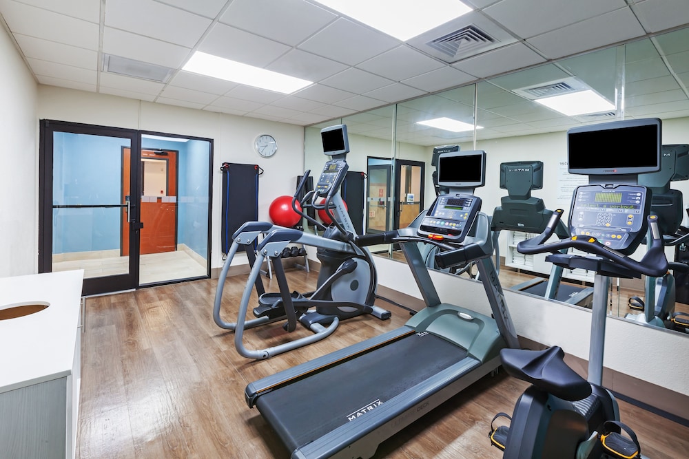 holiday inn express and suites houston memorial park area