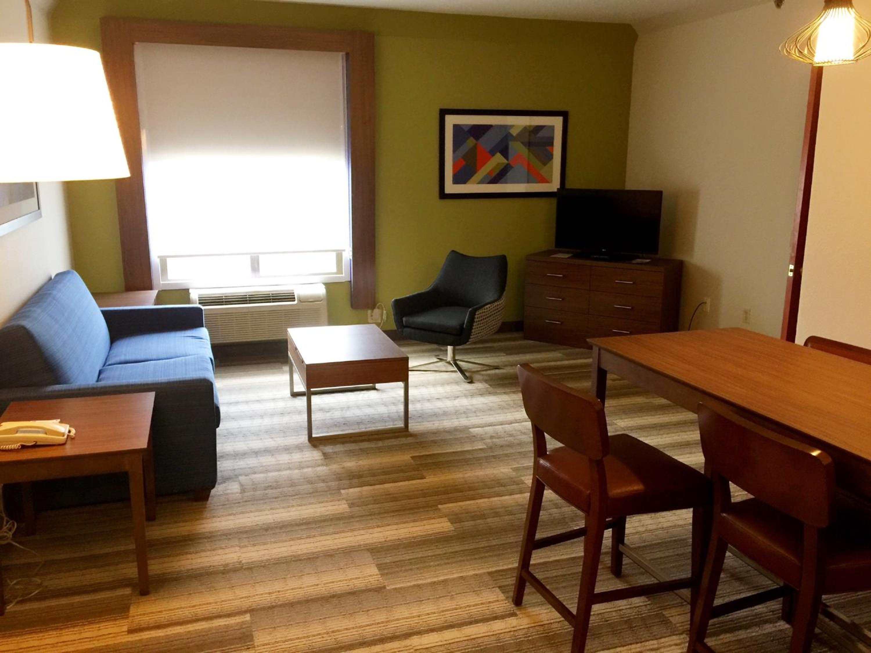 holiday inn express and suites houston memorial park area