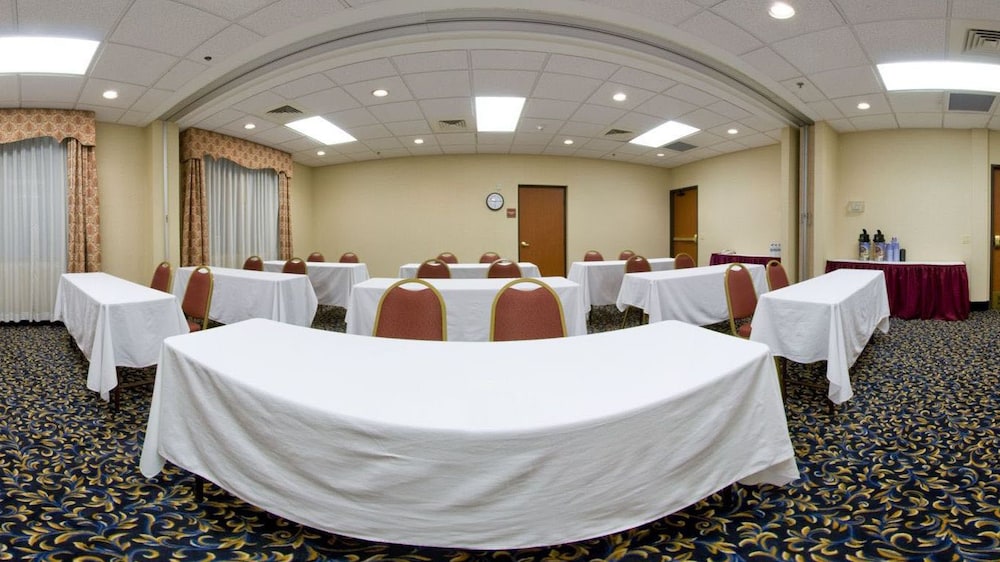 holiday inn express and suites houston memorial park area