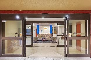 holiday inn express and suites houston memorial park area