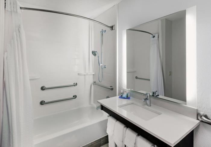 holiday inn express and suites houston memorial park area