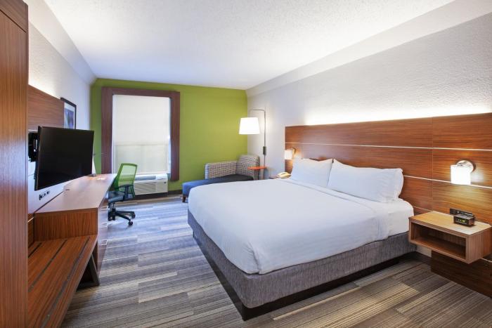 holiday inn express and suites houston memorial park area