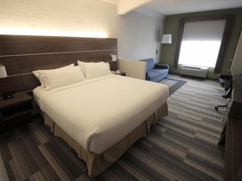 holiday inn express and suites houston memorial park area