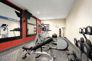 hampton inn houston stafford
