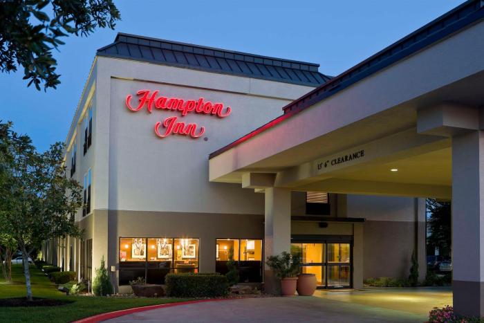 hampton inn houston stafford