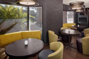 courtyard by marriott houston rice university