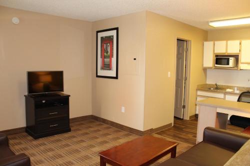 extended stay america suites houston katy freeway energy cor