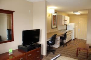 extended stay america suites houston katy freeway energy cor