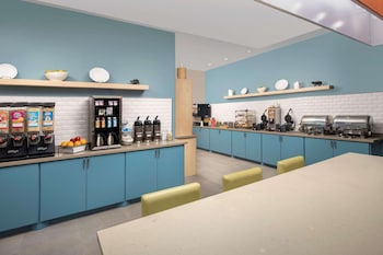 country inn and suites by radisson houston intercon
