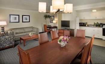 west beach inn a coast hotel