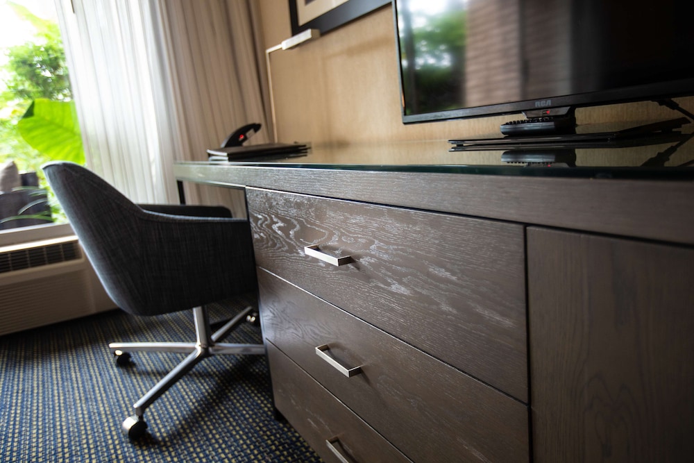 west beach inn a coast hotel