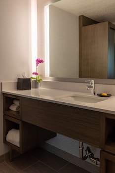 west beach inn a coast hotel