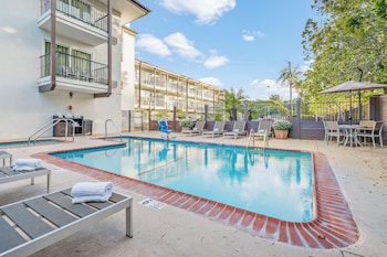 avania inn of santa barbara