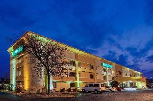 La Quinta Inn By Wyndham Detroit Southgate,Near Heritage Park,3 star