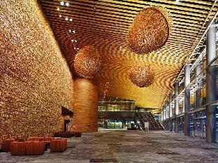 opus hotel vancouver