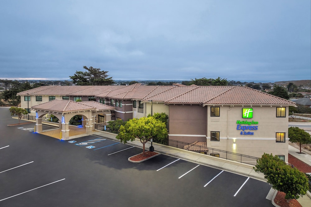 holiday inn express and suites marina state beach area