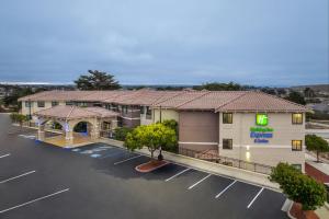 holiday inn express and suites marina state beach area