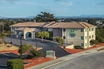 Holiday Inn Express & Suites Marina - State Beach Area,Monterey>>Marina,3 star