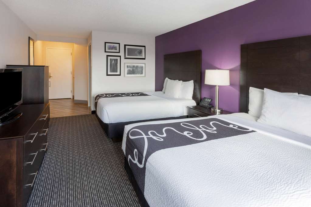 la quinta inn and suites by wyndham minneapolis bloomington w
