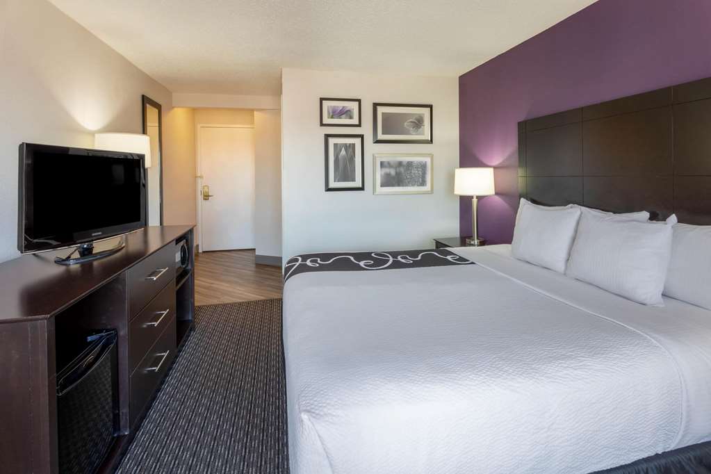 la quinta inn and suites by wyndham minneapolis bloomington w