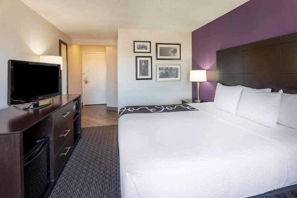 la quinta inn and suites by wyndham minneapolis bloomington w