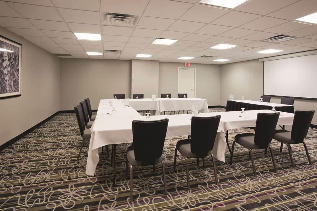 la quinta inn and suites by wyndham minneapolis bloomington w