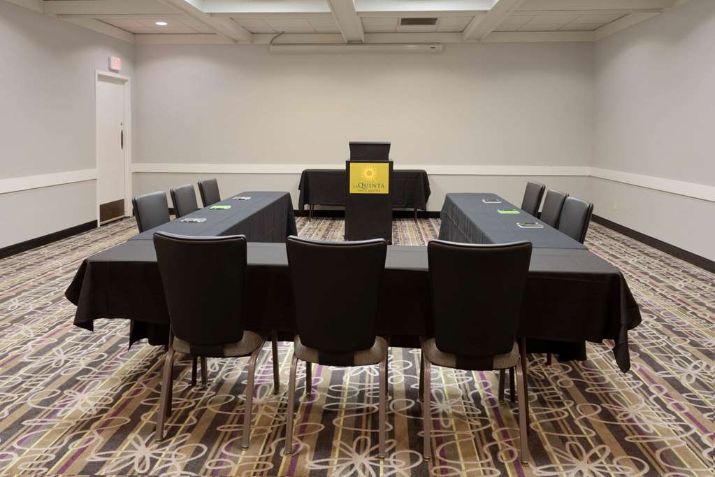 la quinta inn and suites by wyndham minneapolis bloomington w