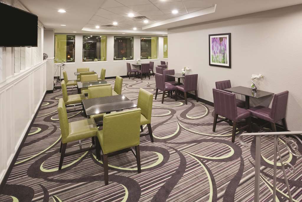 la quinta inn and suites by wyndham minneapolis bloomington w