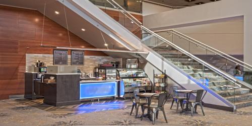 crowne plaza aire msp airport mall of america