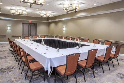 crowne plaza aire msp airport mall of america