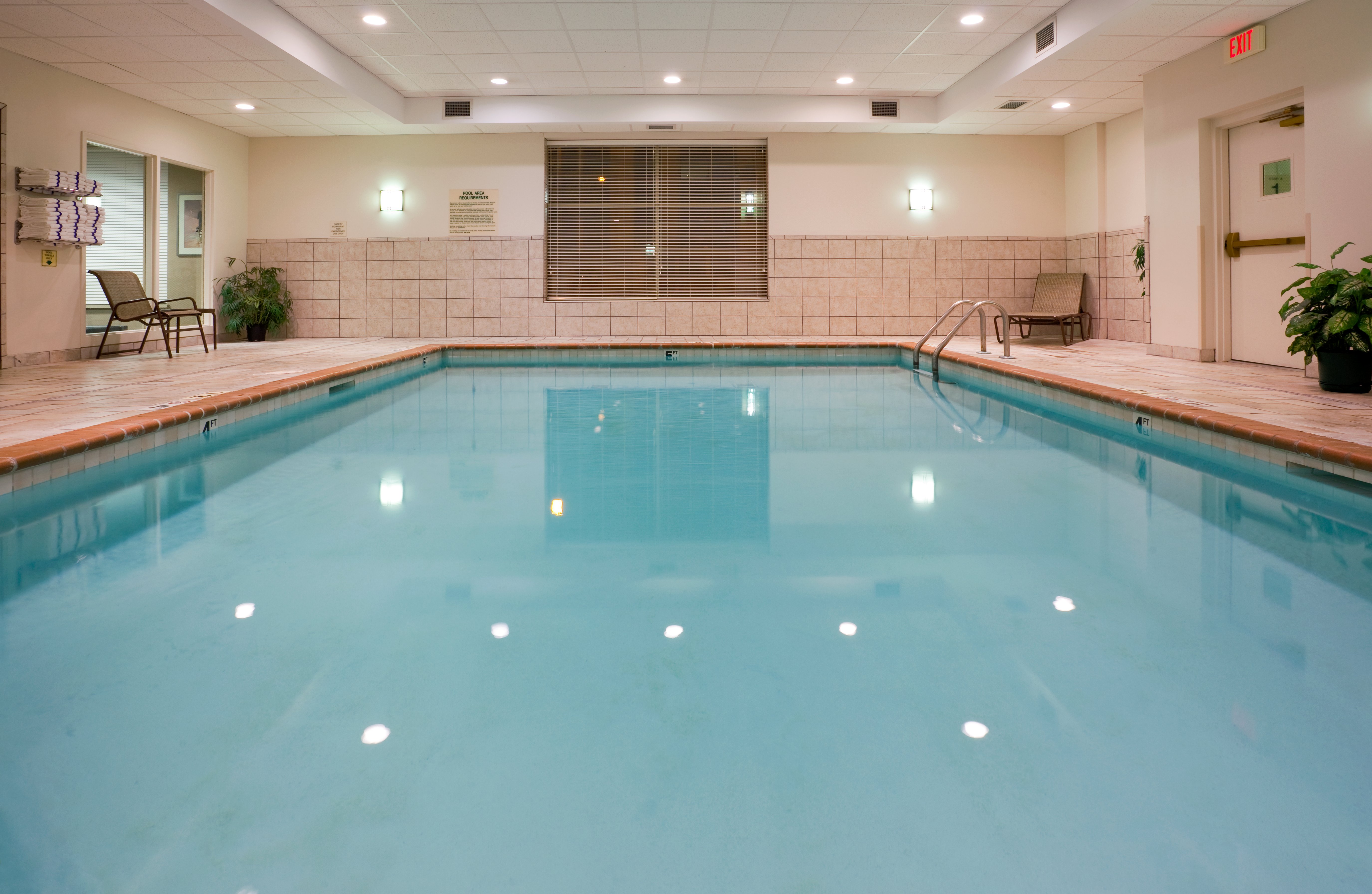 holiday inn express hotel and suites downtown minneapolis by ihg