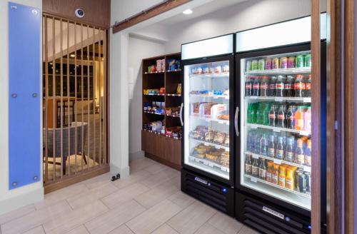 holiday inn express hotel and suites downtown minneapolis by ihg