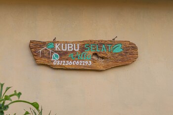 kubu selat villa