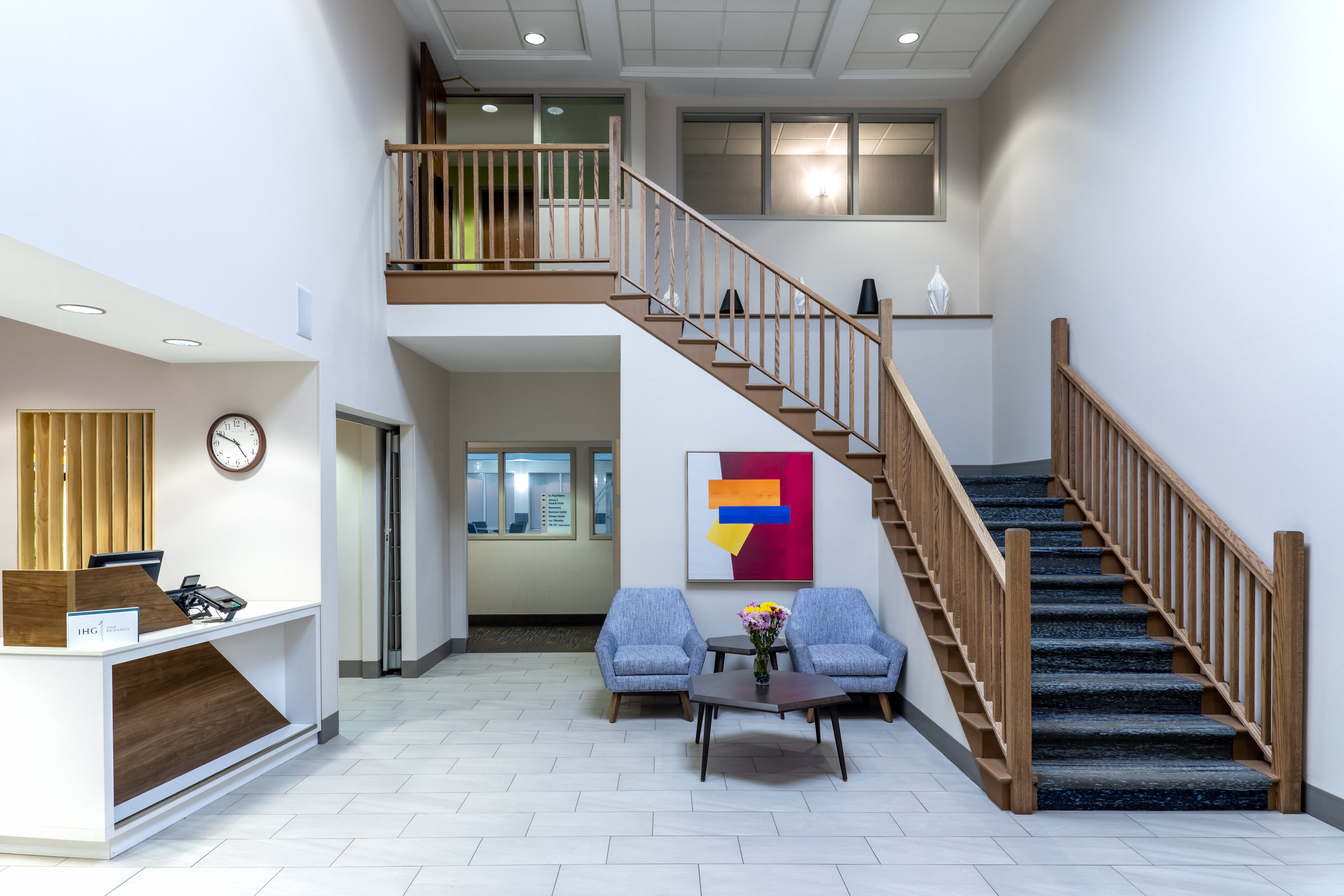 holiday inn express and suites vadnais heights by ihg
