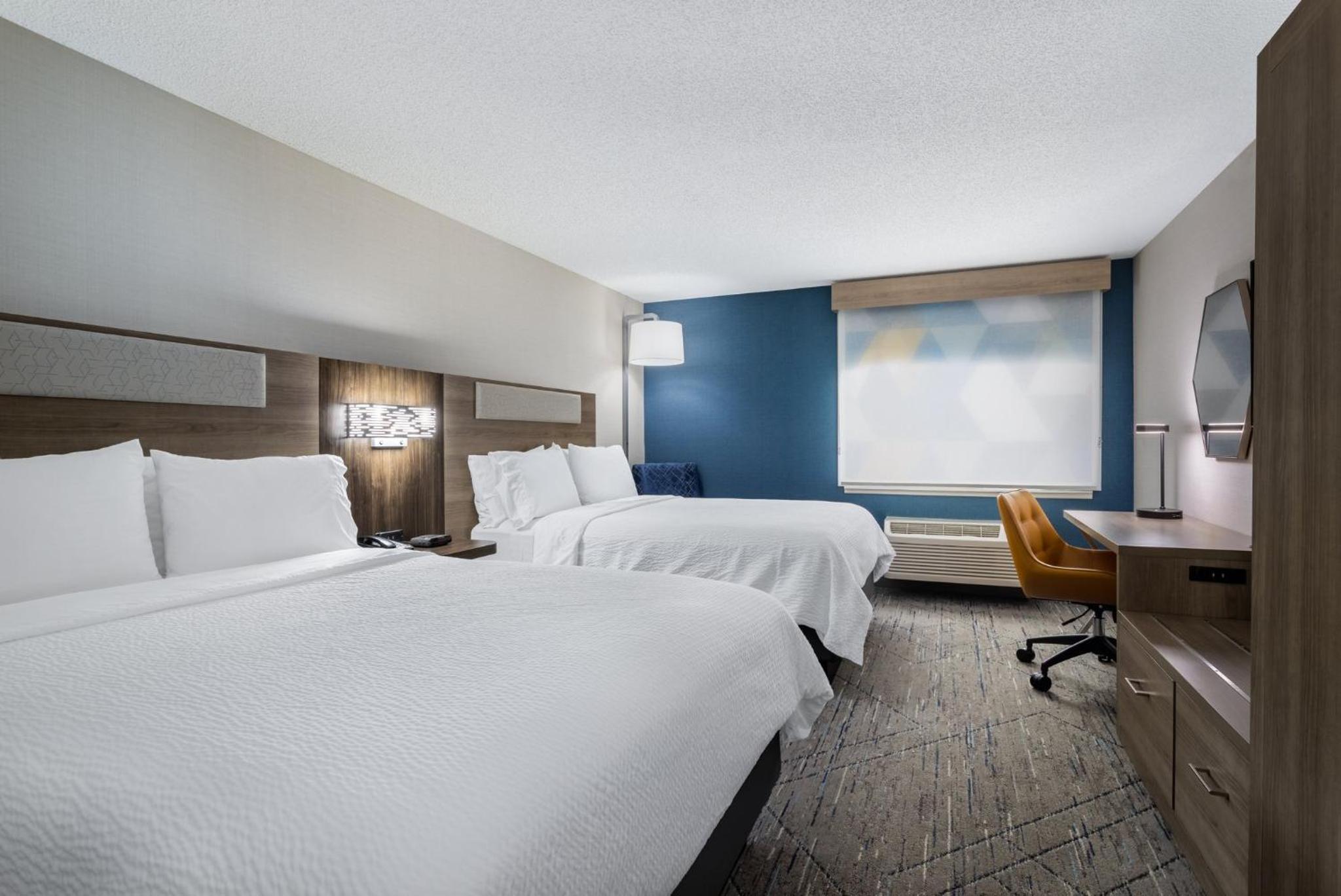 holiday inn express and suites vadnais heights by ihg