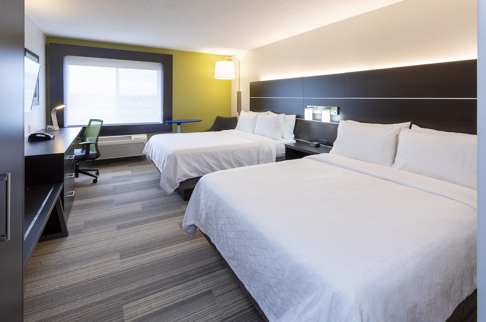holiday inn express and suites vadnais heights by ihg