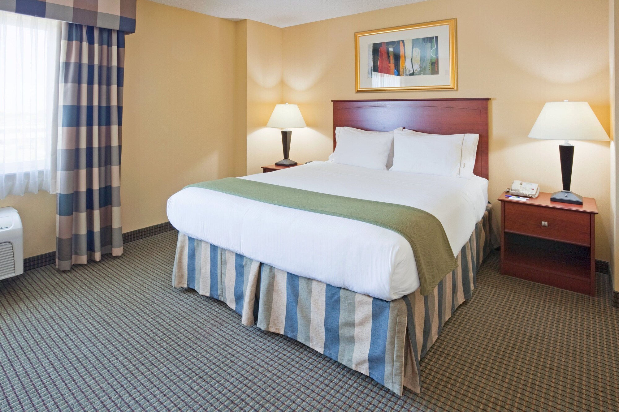 holiday inn express and suites vadnais heights by ihg