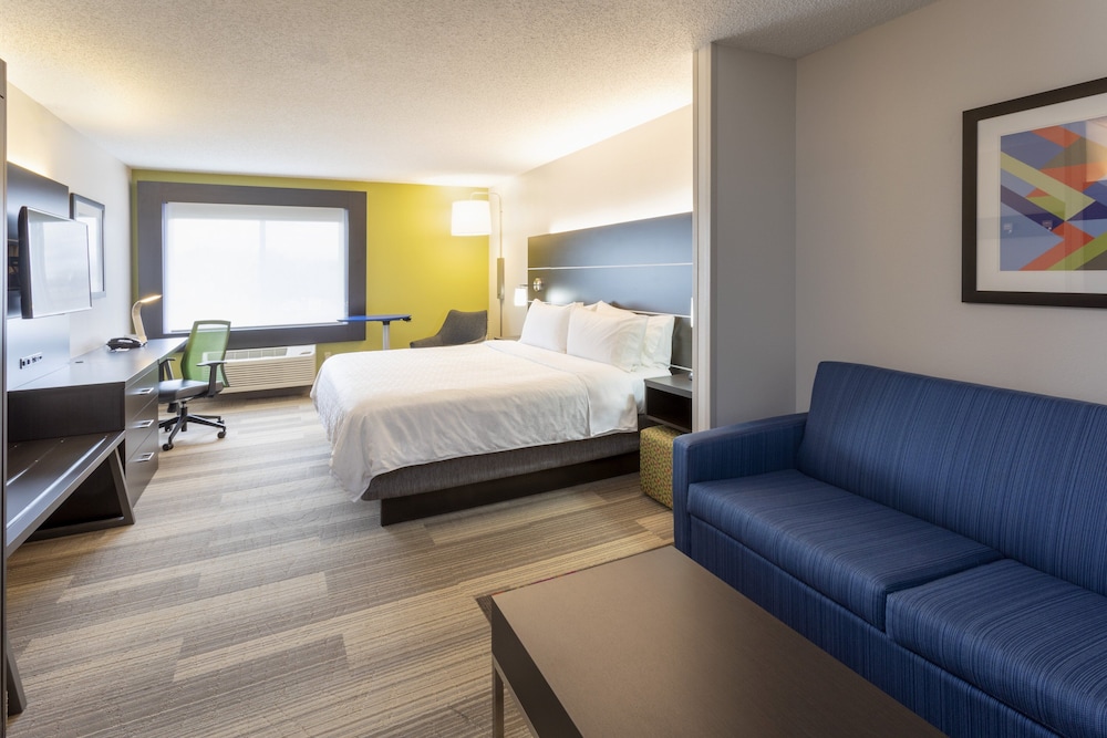 holiday inn express and suites vadnais heights by ihg