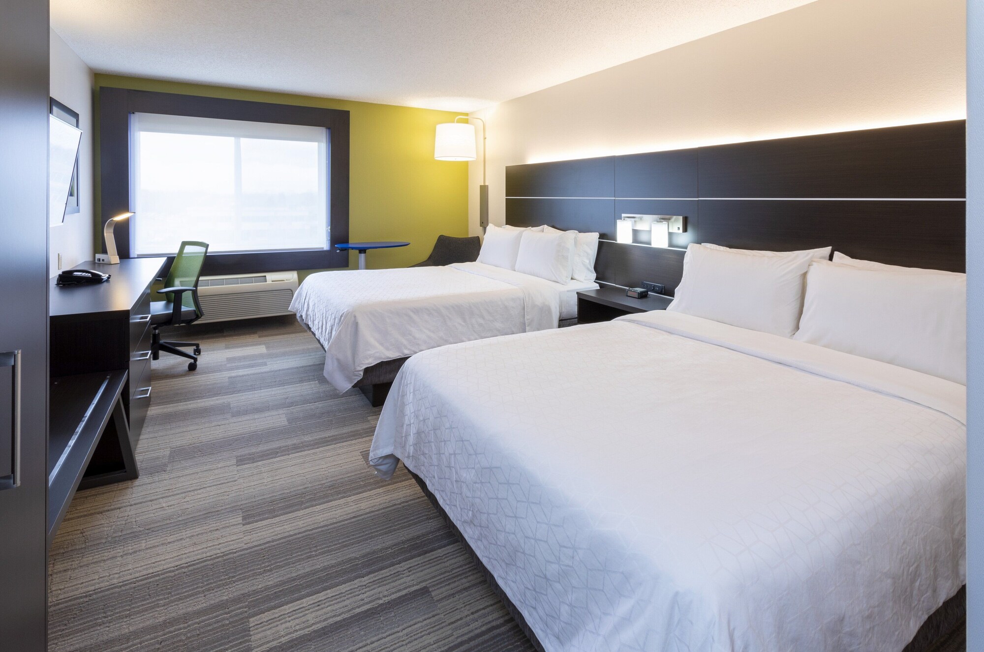 holiday inn express and suites vadnais heights by ihg