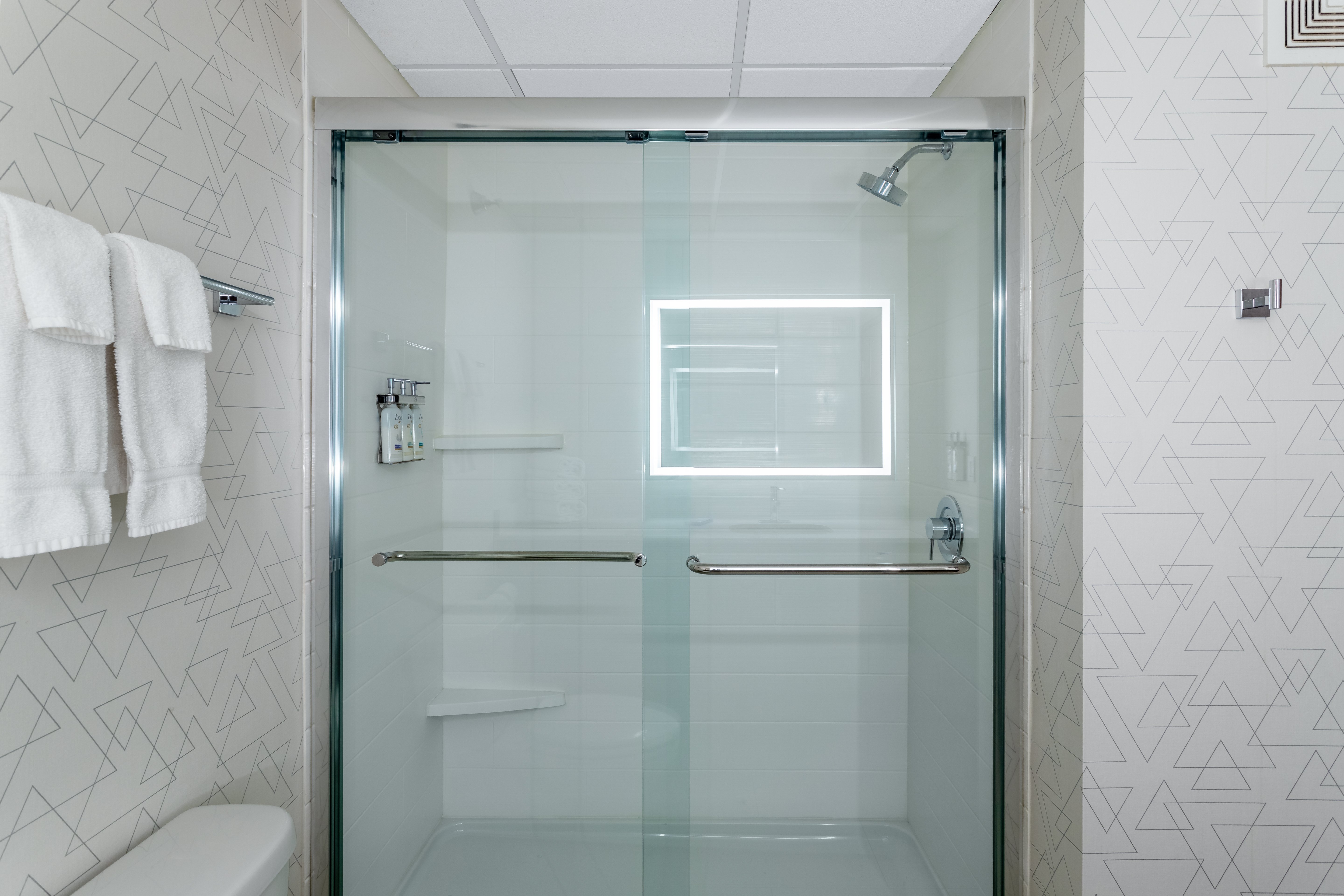holiday inn express and suites vadnais heights by ihg